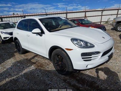 2013 PORSCHE CAYENNE