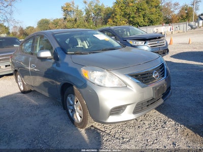 2014 Nissan Versa 1.6 SV