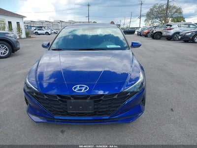 2021 HYUNDAI ELANTRA 17