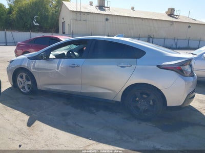 2017 CHEVROLET VOLT 14