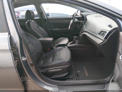 2017 HYUNDAI ELANTRA 5