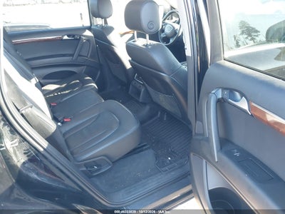 2015 AUDI Q7 8