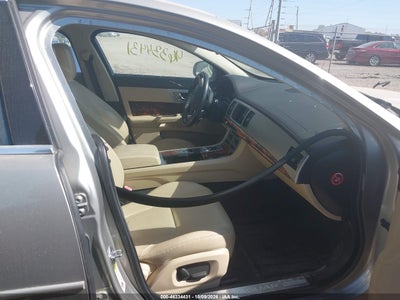 2014 JAGUAR XF 5