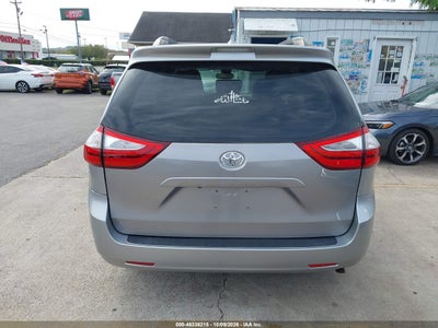 2018 TOYOTA SIENNA 16