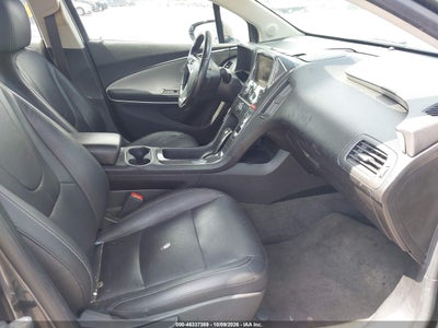 2014 CHEVROLET VOLT 5