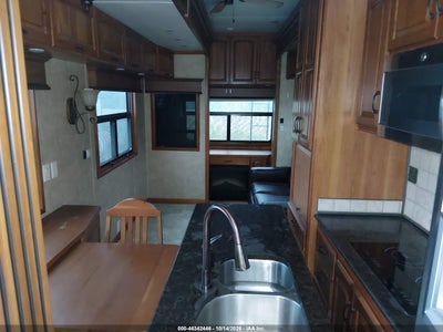 2014 DRV ELITE SUITES 38 FT FIFITH WHEEL 5