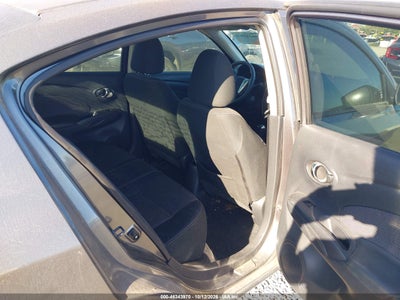 2016 NISSAN VERSA 8