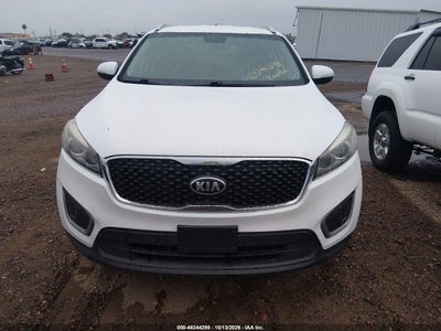 2017 KIA SORENTO 11