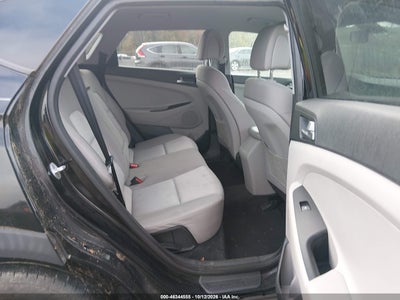 2016 HYUNDAI TUCSON 8