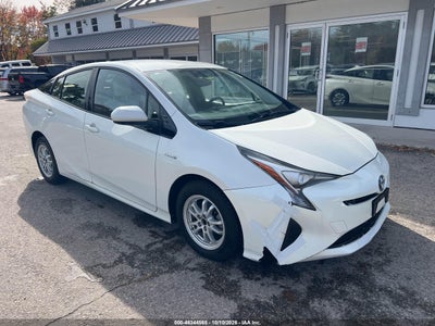 2016 TOYOTA PRIUS