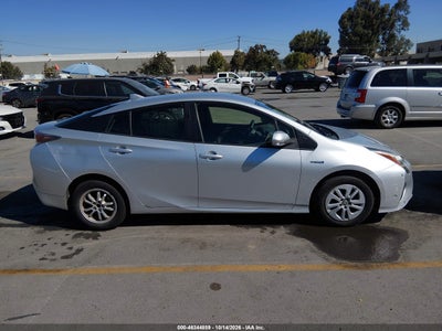 2017 TOYOTA PRIUS 13