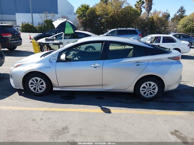 2017 TOYOTA PRIUS 14