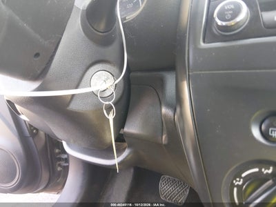 2017 NISSAN VERSA 11