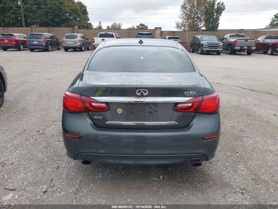 2015 INFINITI Q70L 16