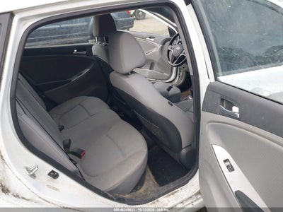 2015 HYUNDAI ACCENT 8