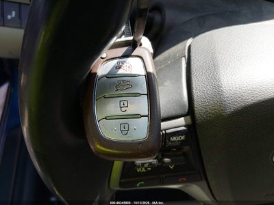 2017 HYUNDAI ELANTRA 11