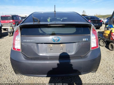 2014 TOYOTA PRIUS 16