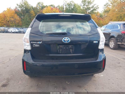 2014 TOYOTA PRIUS V 16