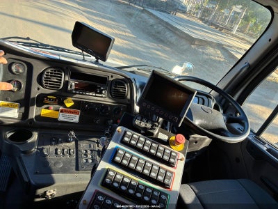 2024 FREIGHTLINER M2 106 11