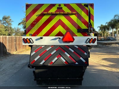 2024 FREIGHTLINER M2 106 8