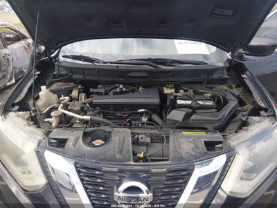 2017 NISSAN ROGUE 10