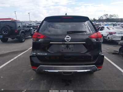 2017 NISSAN ROGUE 16