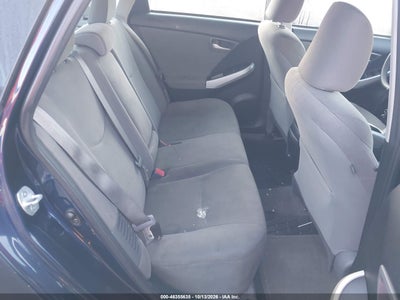 2015 TOYOTA PRIUS 8