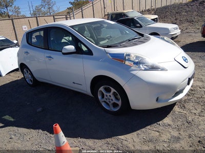 2015 NISSAN LEAF SV