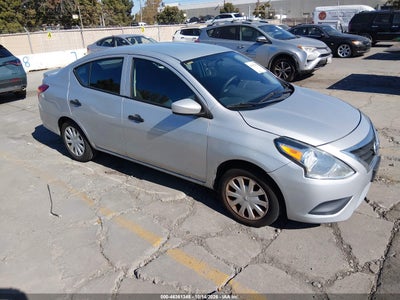 2017 NISSAN VERSA