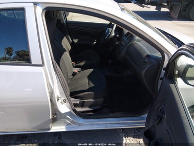 2017 NISSAN VERSA 5