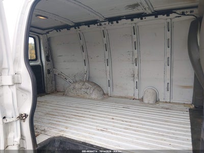 2014 GMC SAVANA 2500 8