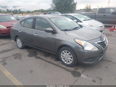 2017 NISSAN VERSA