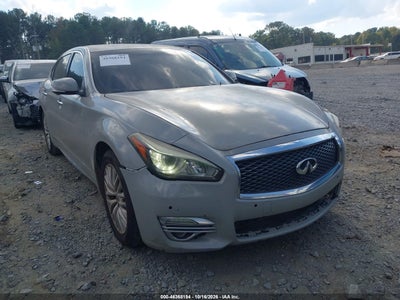 2015 Infiniti Q70L 3.7