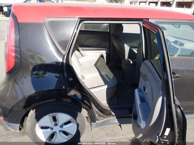 2015 KIA SOUL EV 8