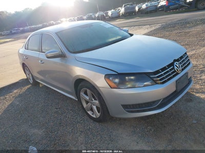 2013 VOLKSWAGEN PASSAT 2.0L TDI SE