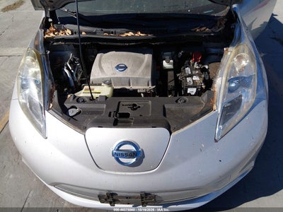 2014 NISSAN LEAF 10