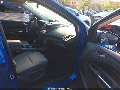 2017 FORD ESCAPE 5
