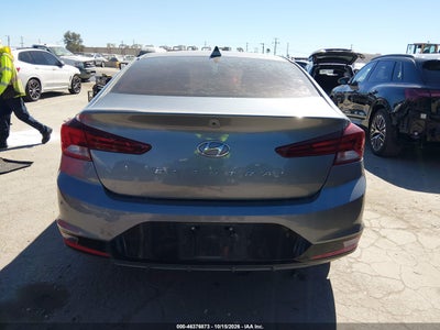 2019 HYUNDAI ELANTRA 16