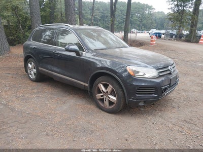 2013 Volkswagen Touareg VR6 LUX