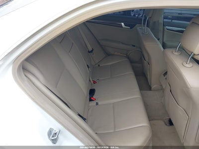 2014 MERCEDES-BENZ C 300 8