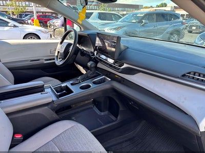 2025 TOYOTA SIENNA 5