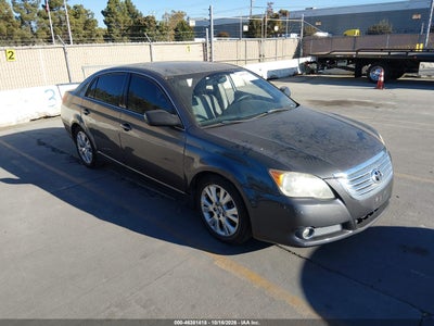 2010 Toyota Avalon XLS