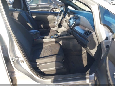 2018 NISSAN LEAF 5