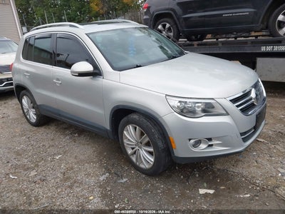 2011 Volkswagen Tiguan SEL