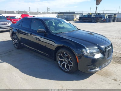 2018 Chrysler 300 Touring