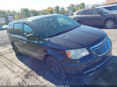 2013 Chrysler Town & Country Touring