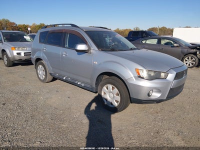 2011 MITSUBISHI OUTLANDER ES