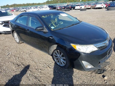 2014 Toyota Camry Hybrid XLE