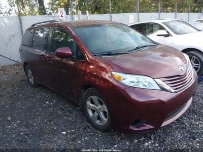 2017 Toyota Sienna LE 8 Passenger