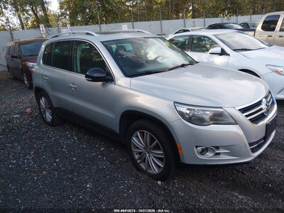 2011 Volkswagen Tiguan SEL